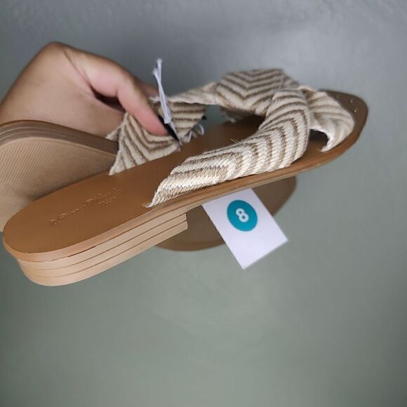 Universal Thread Louise Chevron Boho Sandals - Picture 8 of 8